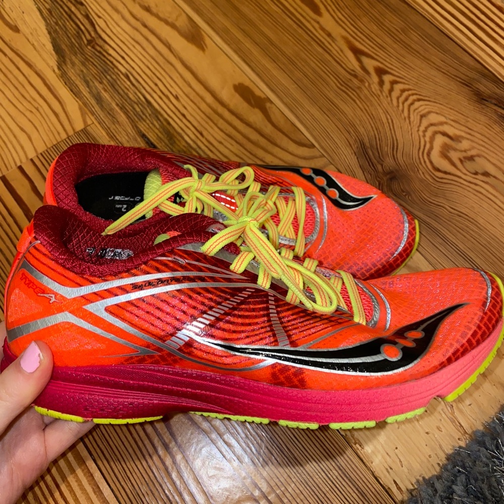 Worn once Saucony Type A Running shoes. Size 7.5!
